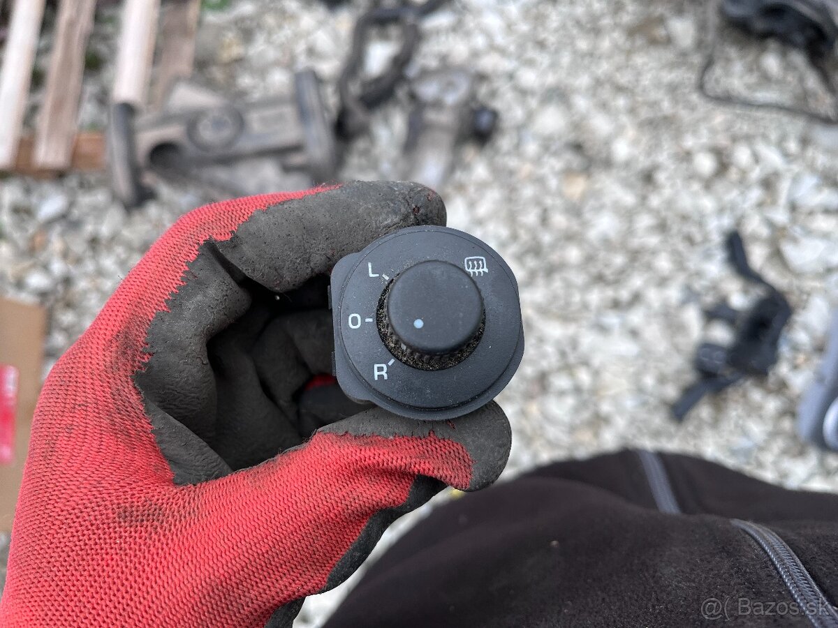 Škoda Fabia 2,Roomster vypínač okien, ovládač, páčky, budíky - 5