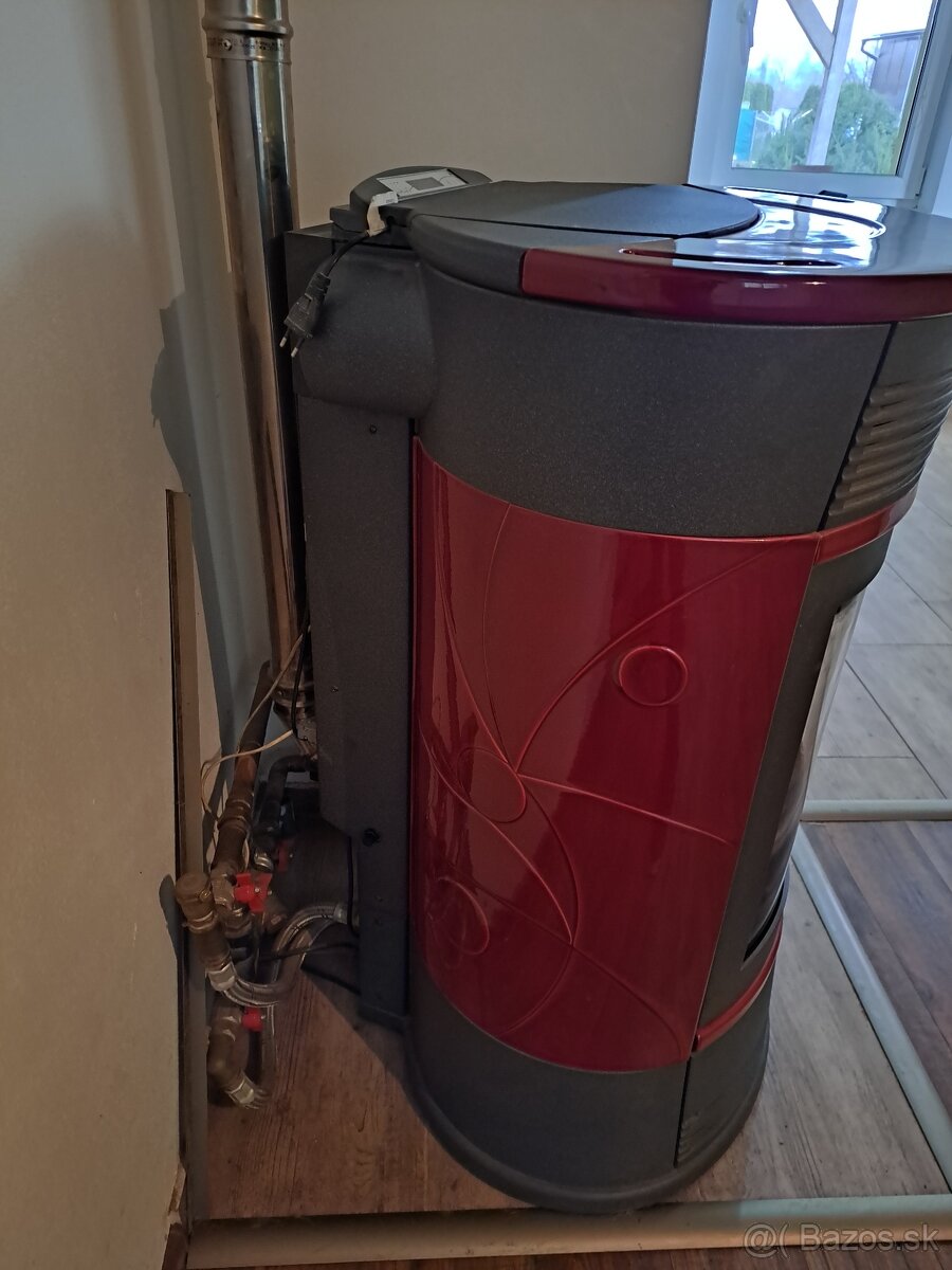 Krbové kachle Edilkamin Bijoux ,teplovodné na pelety - 5