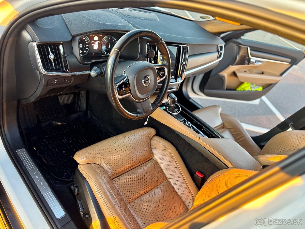 Volvo V90 cross country - 5