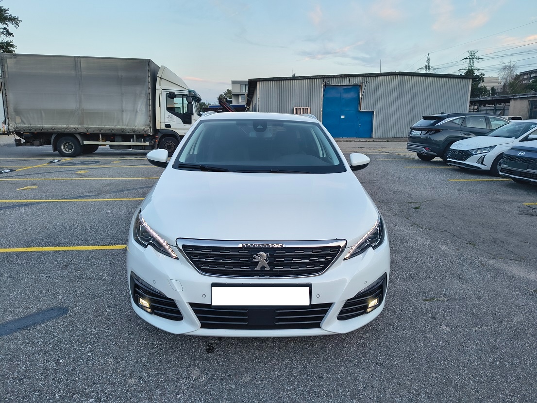2021_PEUGEOT 308 combi HDi130_8129€ netto_ZÁRUKA_ - 5