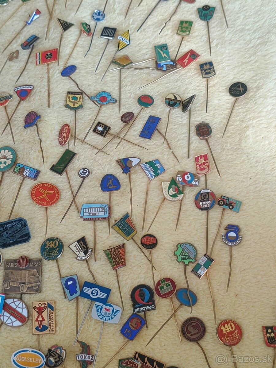 Odznaky cca 260ks - 5