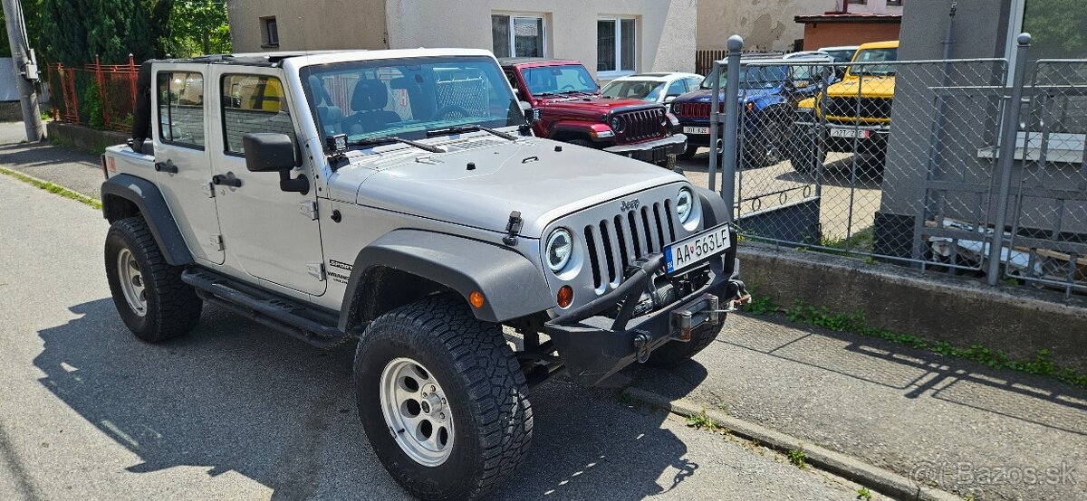2012 Jeep Wrangler Unlimited Sport Sahara 3.6L V6