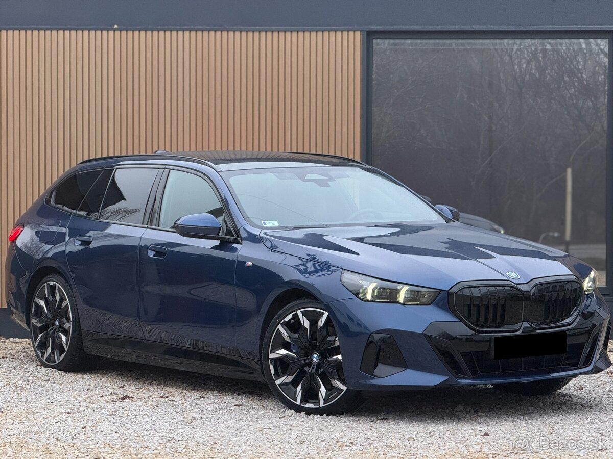 BMW 550e xDrive Touring M Sport, B&W, Pano, Ťažné, HUD - 5