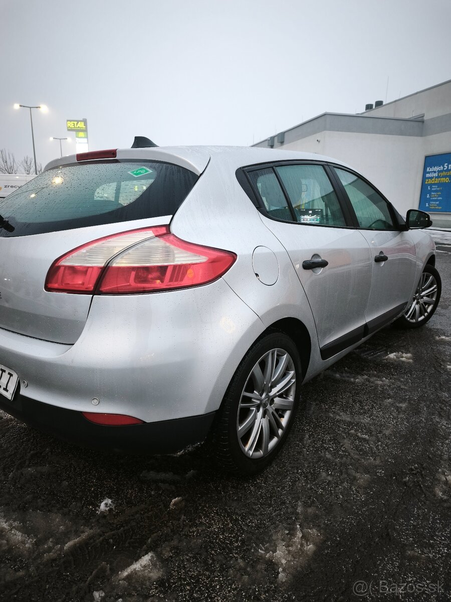 Renault Megane III 1.6 + LPG - 5