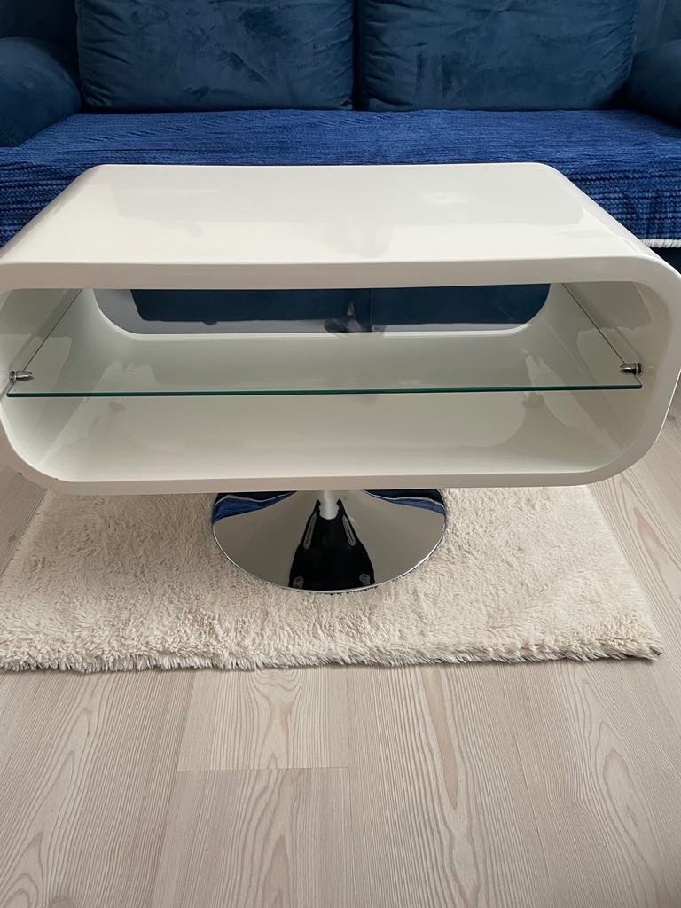 Predam hranaty stol a stolicky - 5