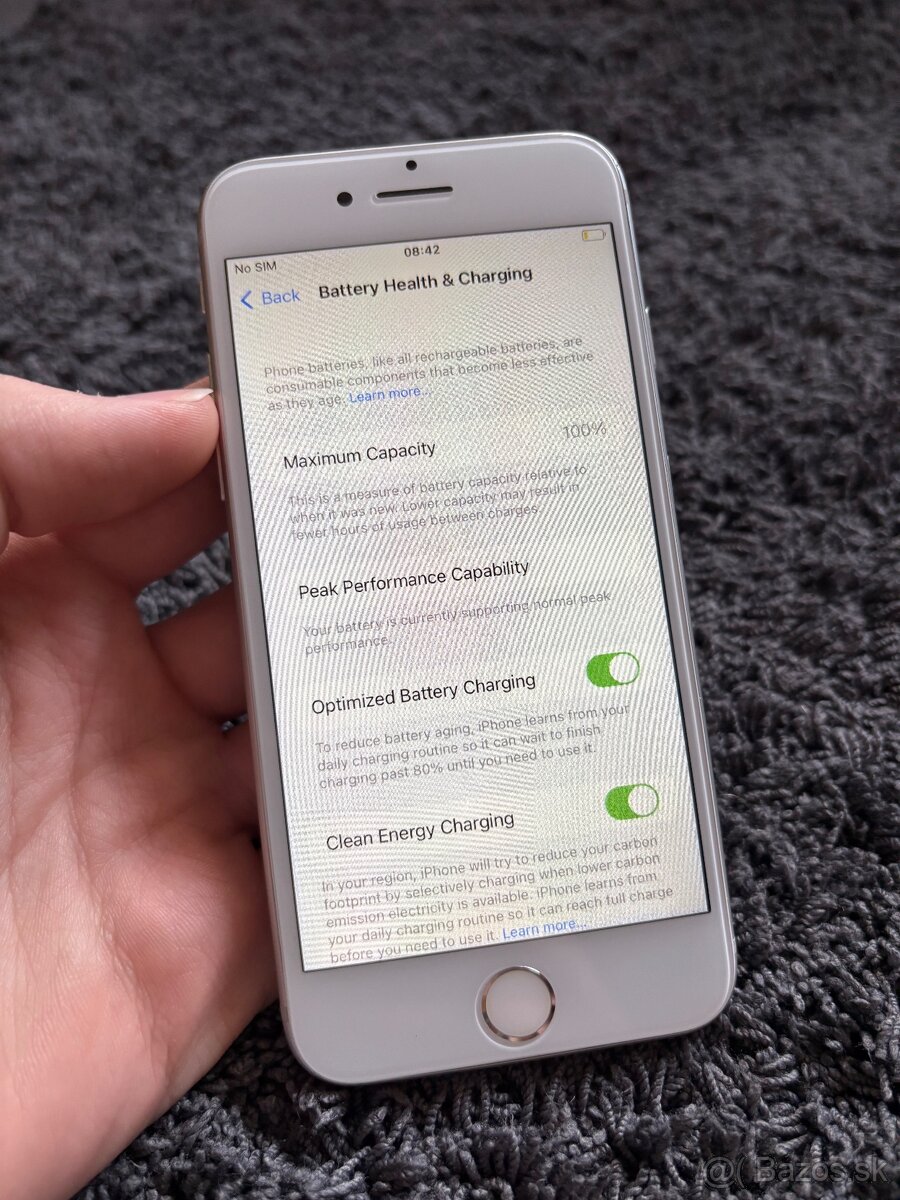 iPhone 8 - 100% batéria - 5