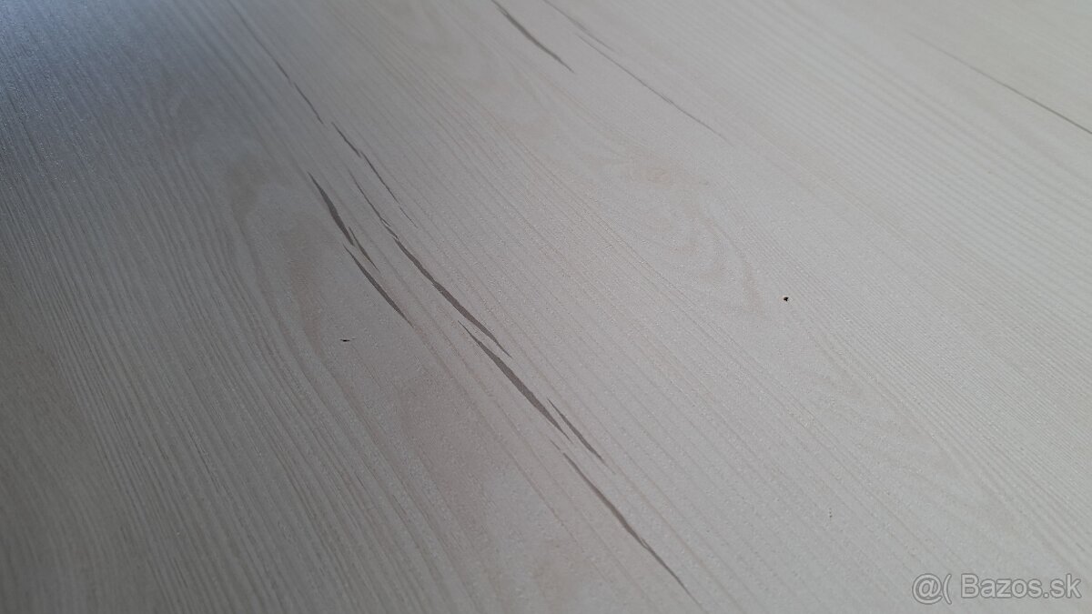 Jedálenský stôl - 5