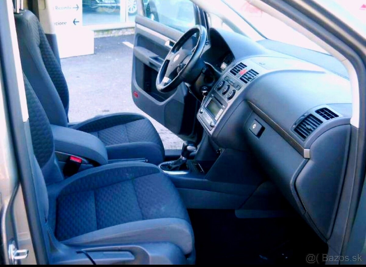 VW TOURAN 2.0TDI - PREDAJ AJ NA SPLÁTKY - 5
