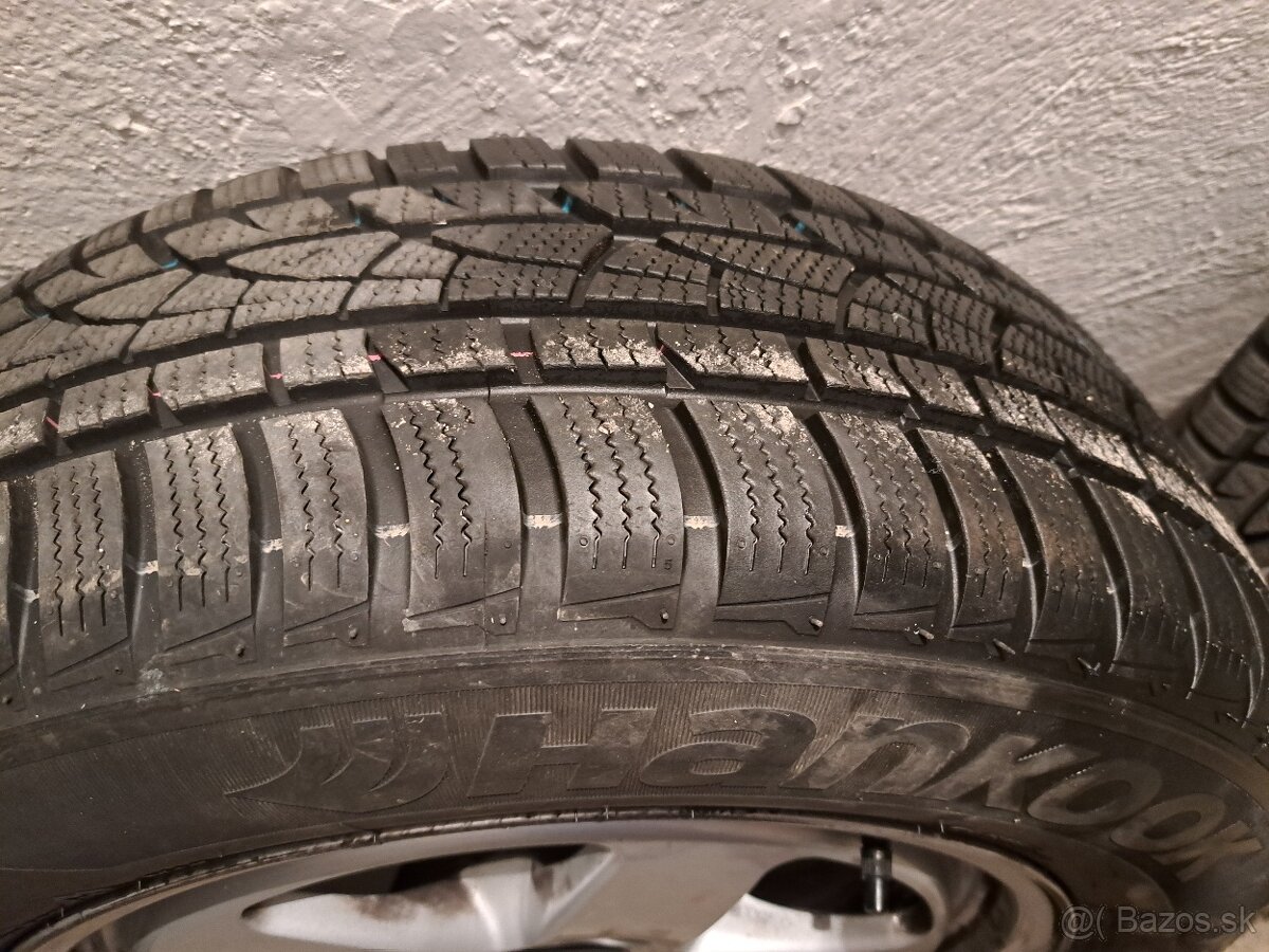 Predám Zimnú sadu na Audi A4 16" tky, 205/60/16 - 5