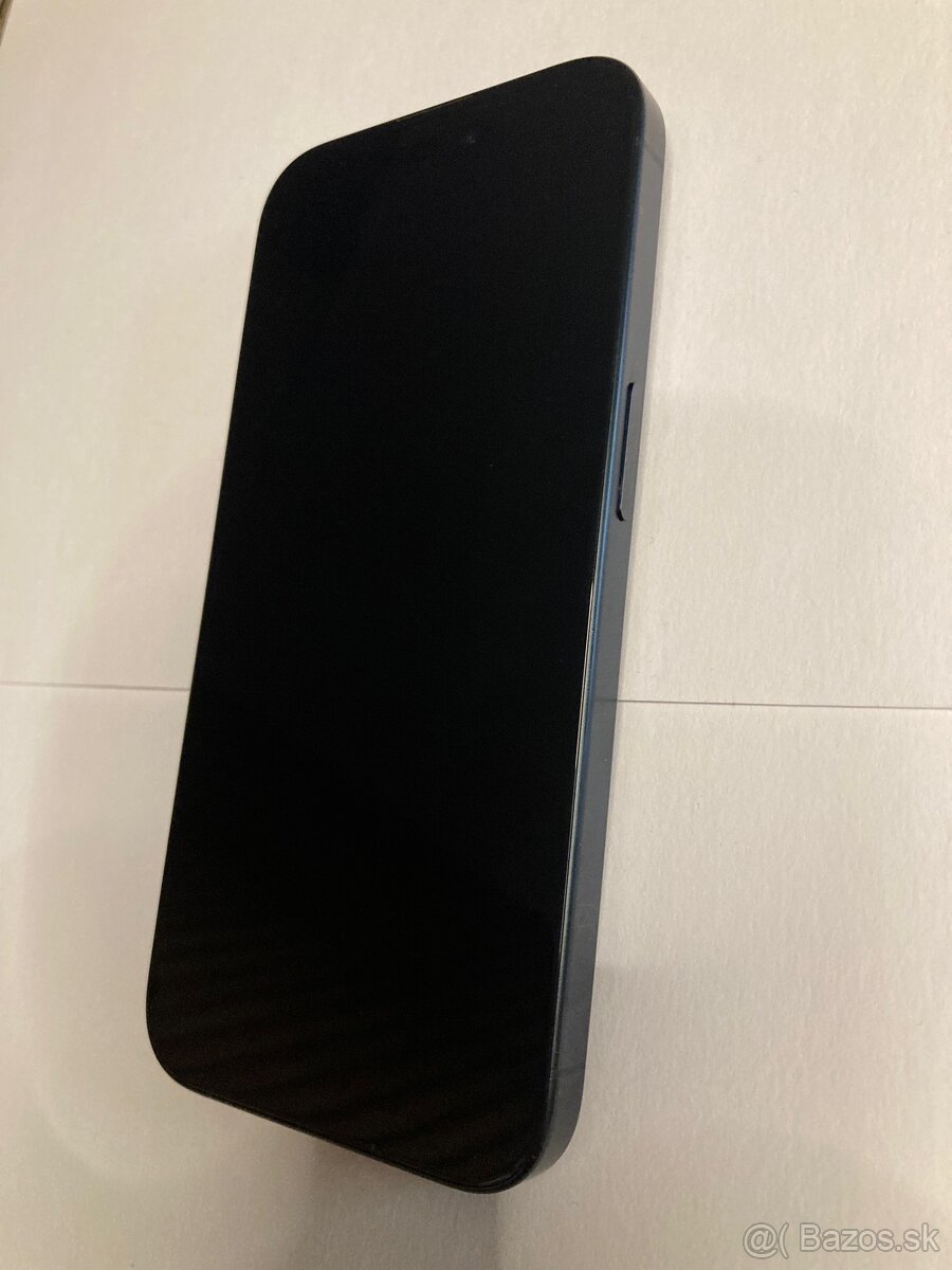 Predám iPhone 15 Pro 128 GB, batéria 89 % - 5