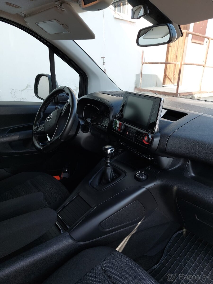 Opel combo Elegance plus L2 1,5 - 5