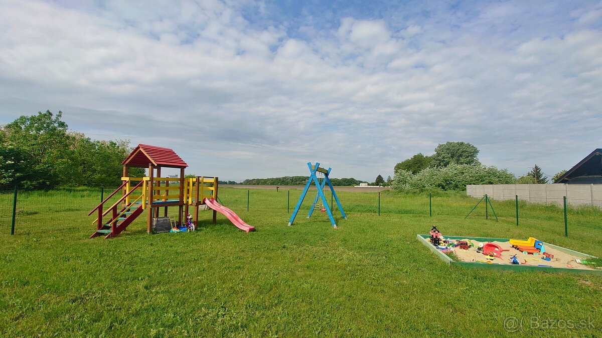 Rožný stavebný pozemok s ideálnou orientáciou - 5