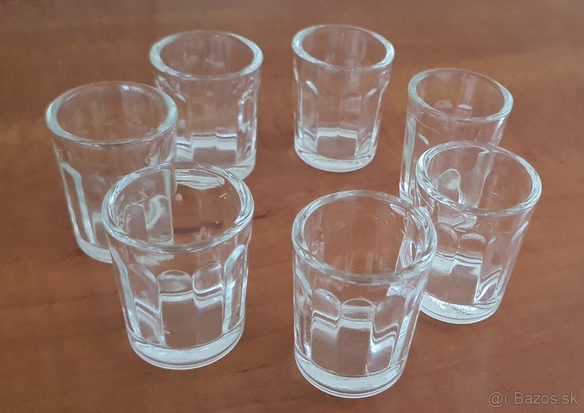 Poháre, čaše, vázy, ozdobné tanier, misa. - 5