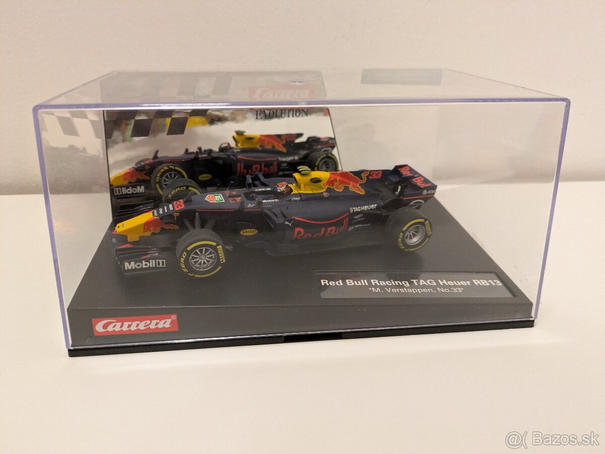 Autíčka na autodráhu Carrera Evolution/D132 - 5