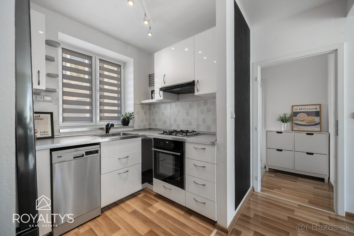 Slnečný 2 - izbový byt s veľkou pivnicou 26 m² - 5