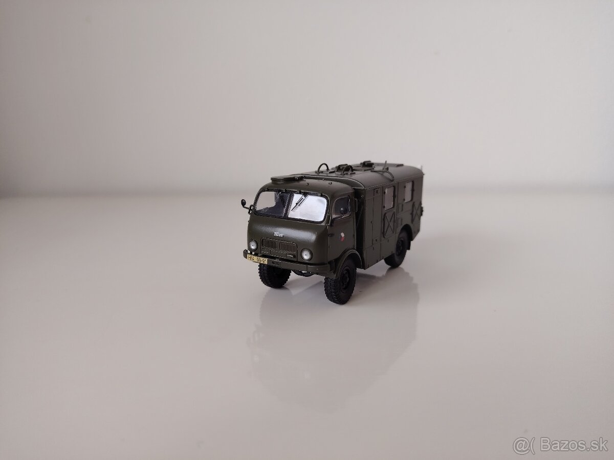 Tatra 805 1:43 - 5