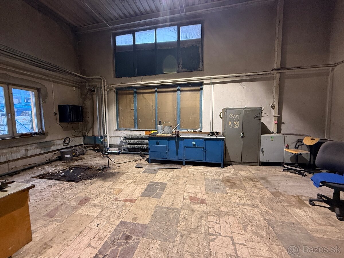 Na prenájom výrobná hala,skladový a kanc.p.- Voľná Ihned - 5