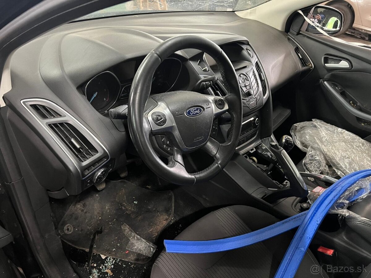 Rozpredám na diely Ford Focus mk3 HB combi - 5