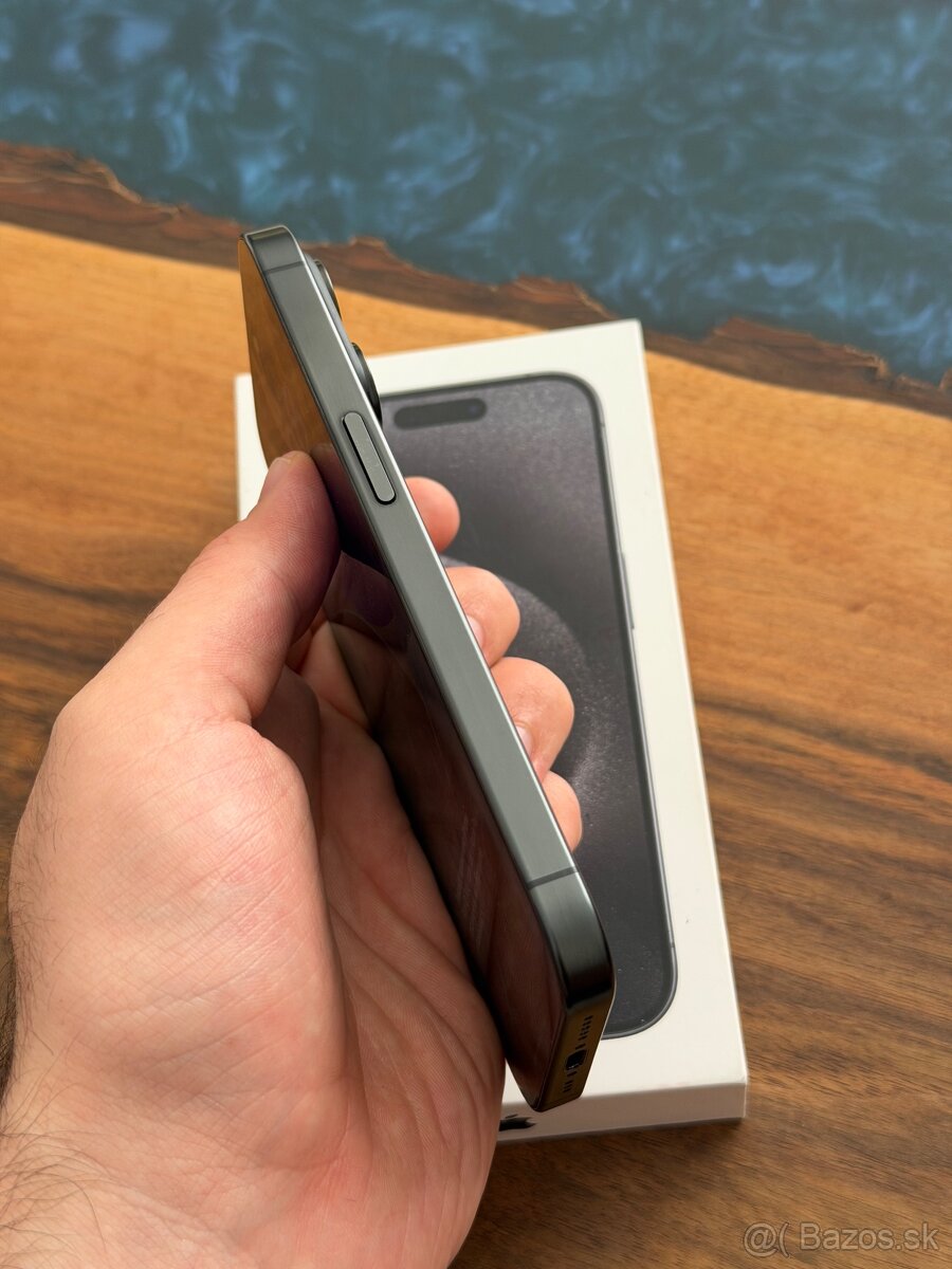 iPhone 15 Pro 128gb Black top stav - 5