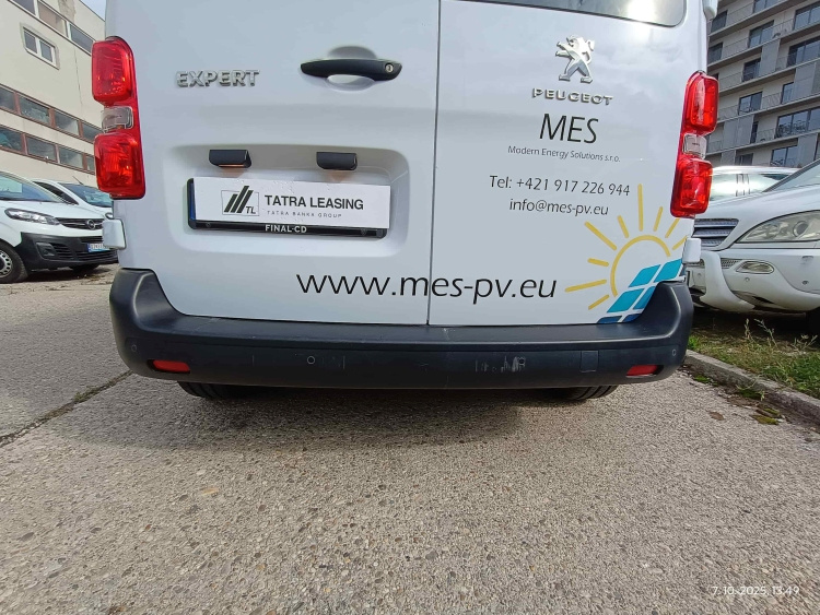 PPPeugeot Expert Combi 2.0 BlueHDi 145, L2, 106kW - 8 miest - 5