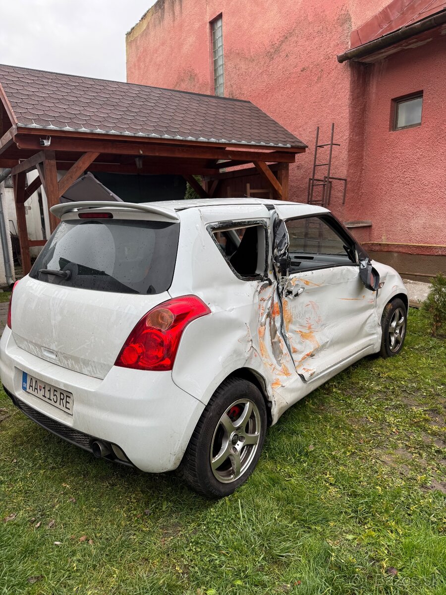 Suzuki Swift Sport 1.6 r.2011 - 5