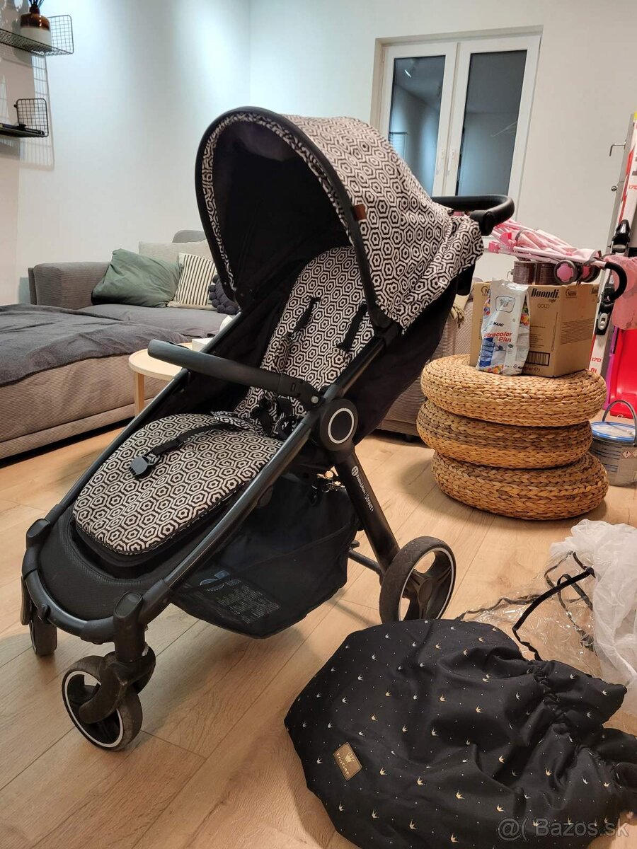 Petit and Mars Street+ - 5