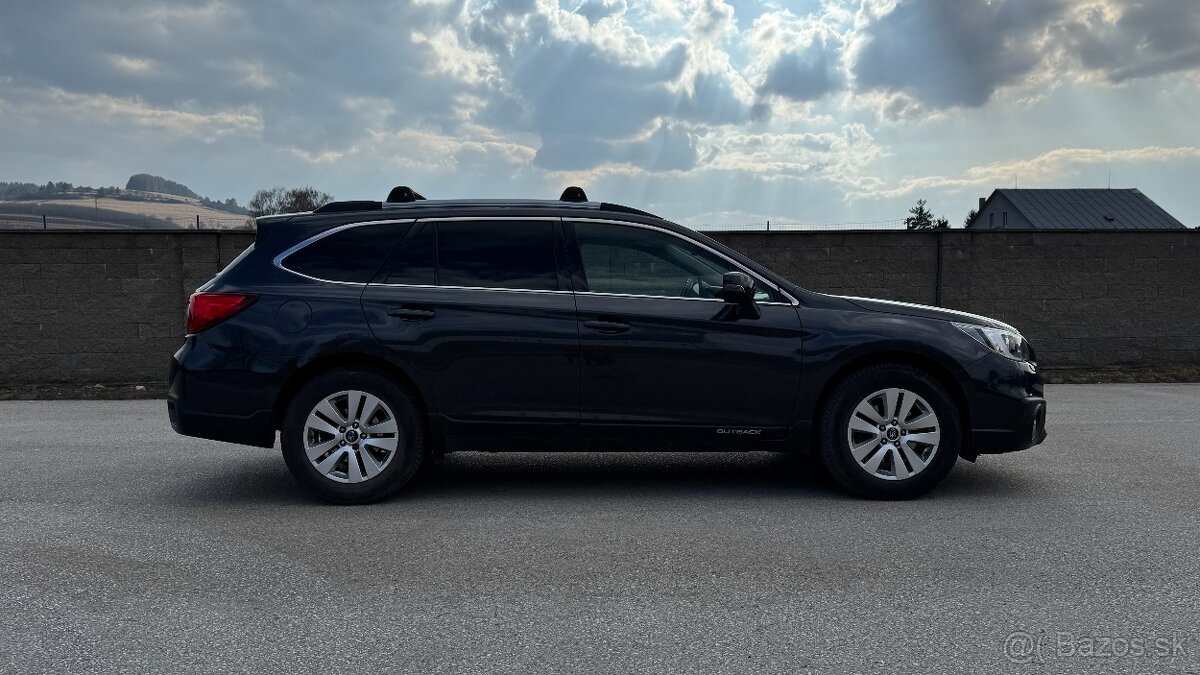 Subaru Outback 2D - 5