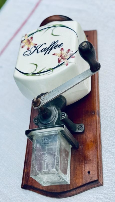 Starožitný nástenný porcelánový mlynček na kávu - 5