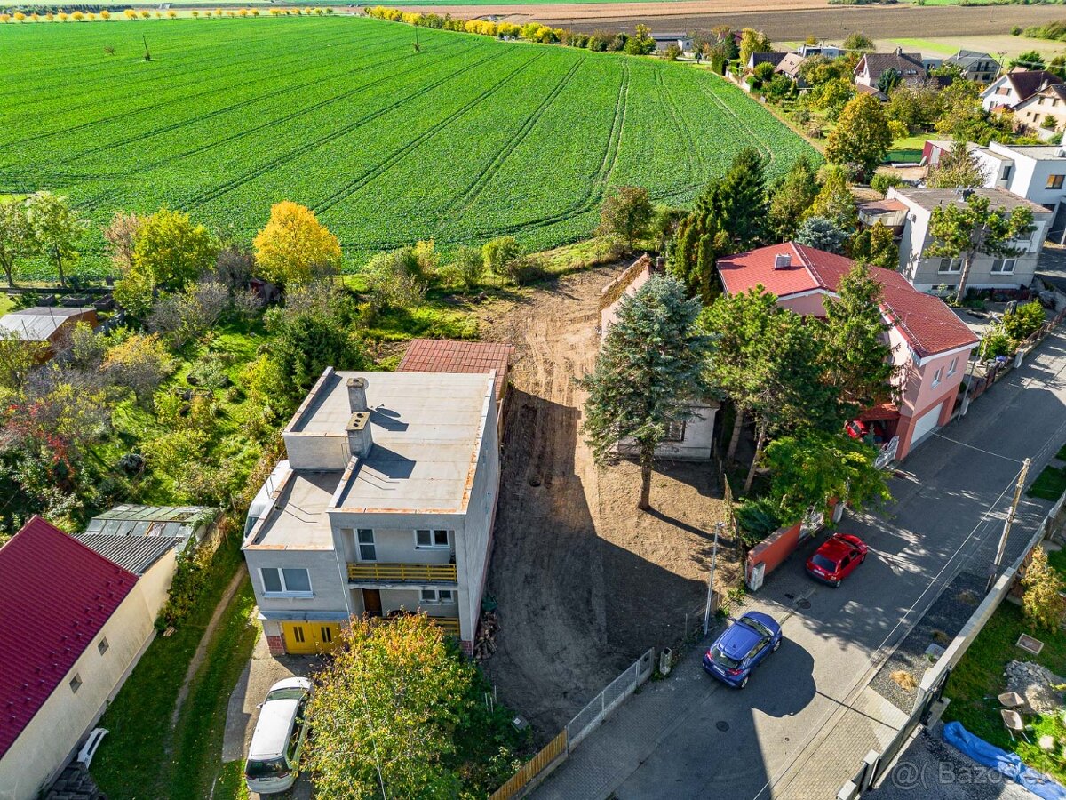 ŠPORTOVÁ ul. - STAVEBNÝ POZEMOK V POKOJNEJ ČASTI OBCE - 5