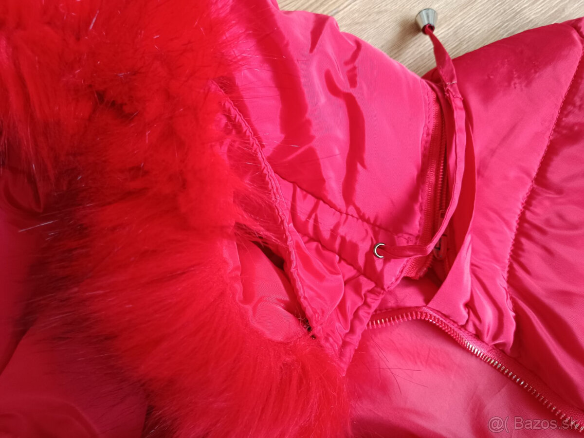 Hruba cervena vetrovka S - 5