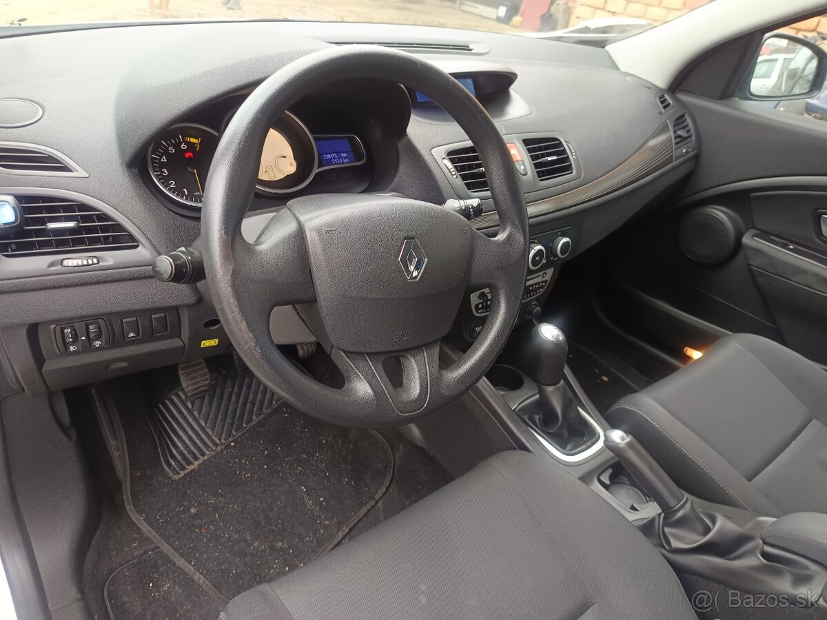 Renault Megane 1,6 benzín - 5