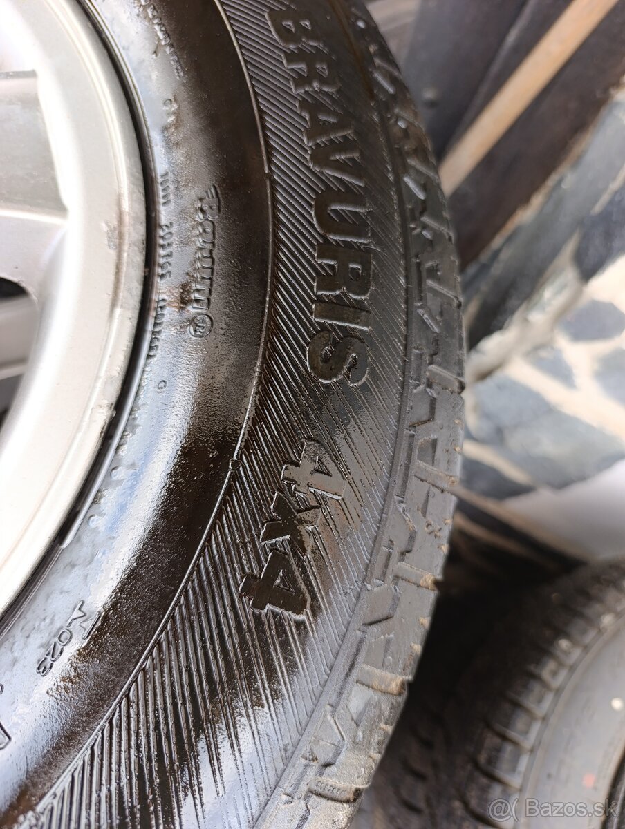 Hyundai Santa Fe Originál Disky + Pneu 225/70R16 102H 4x4 - 5