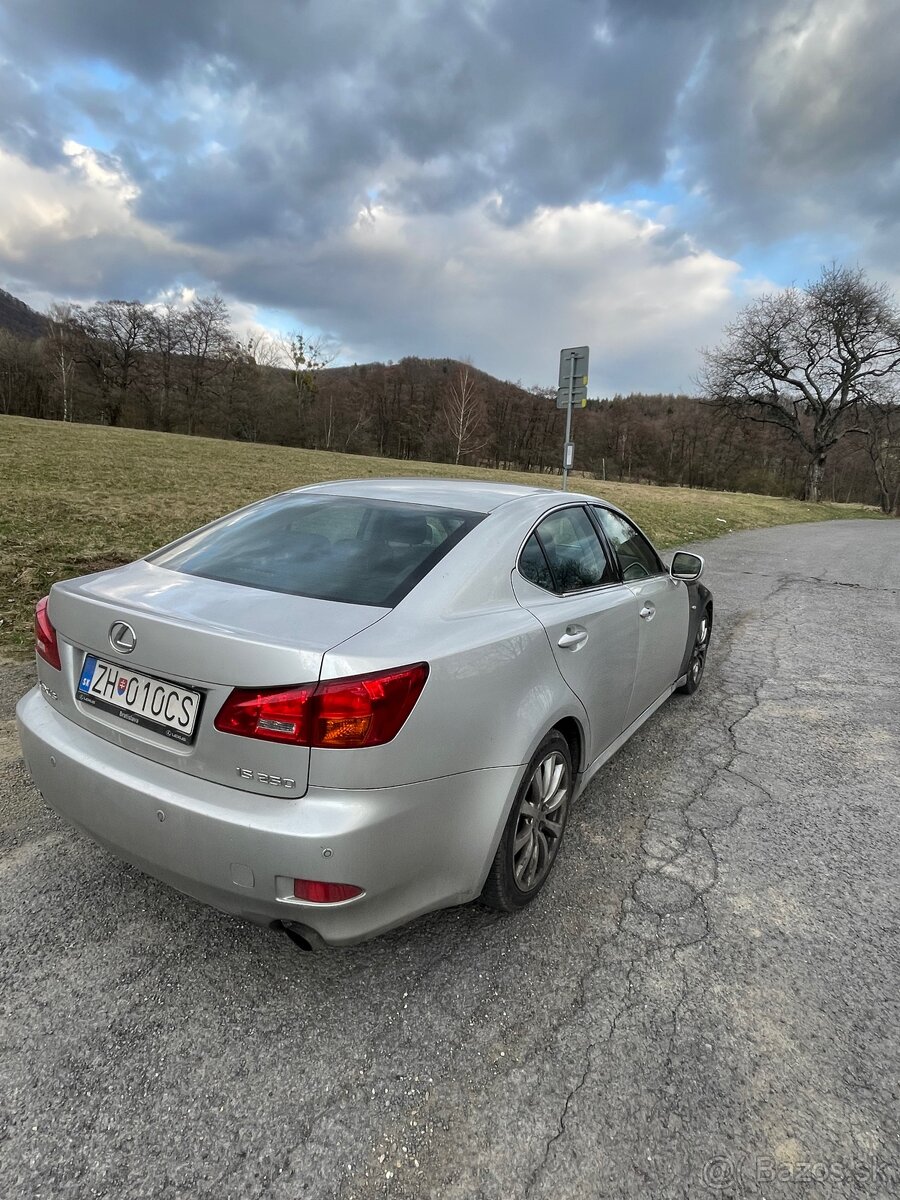 Lexus is250 - 5