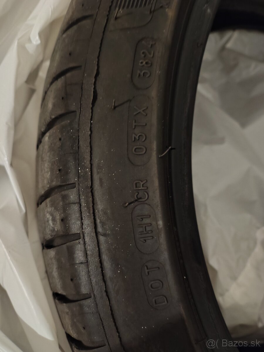 Letné pneumatiky 225/ 40 r18 - 5