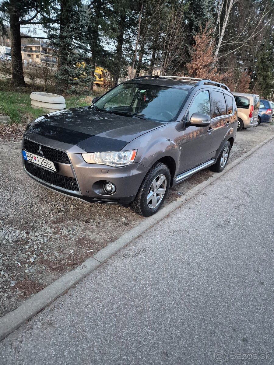 Predám Mitsubishi Outlander 2.2 130 kw - 5