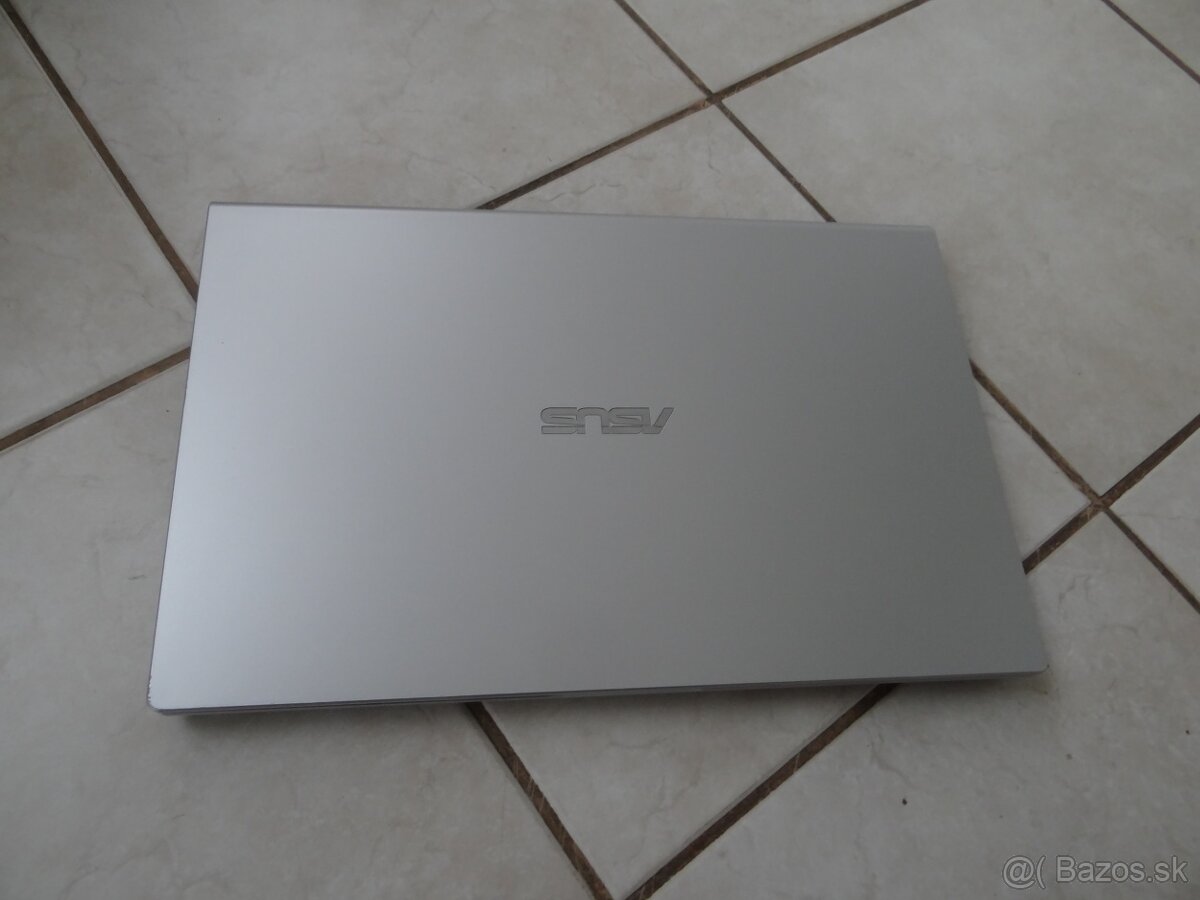 15.6" ASUS X509/ Int Core I5/ 12GB RAM/ 512GB SSD/2xGrafika - 5