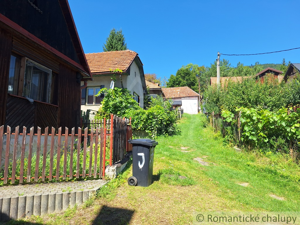Dom v kúpeľnej obci Lúčky obklopenej Chočskými vrchmi + vi - 5