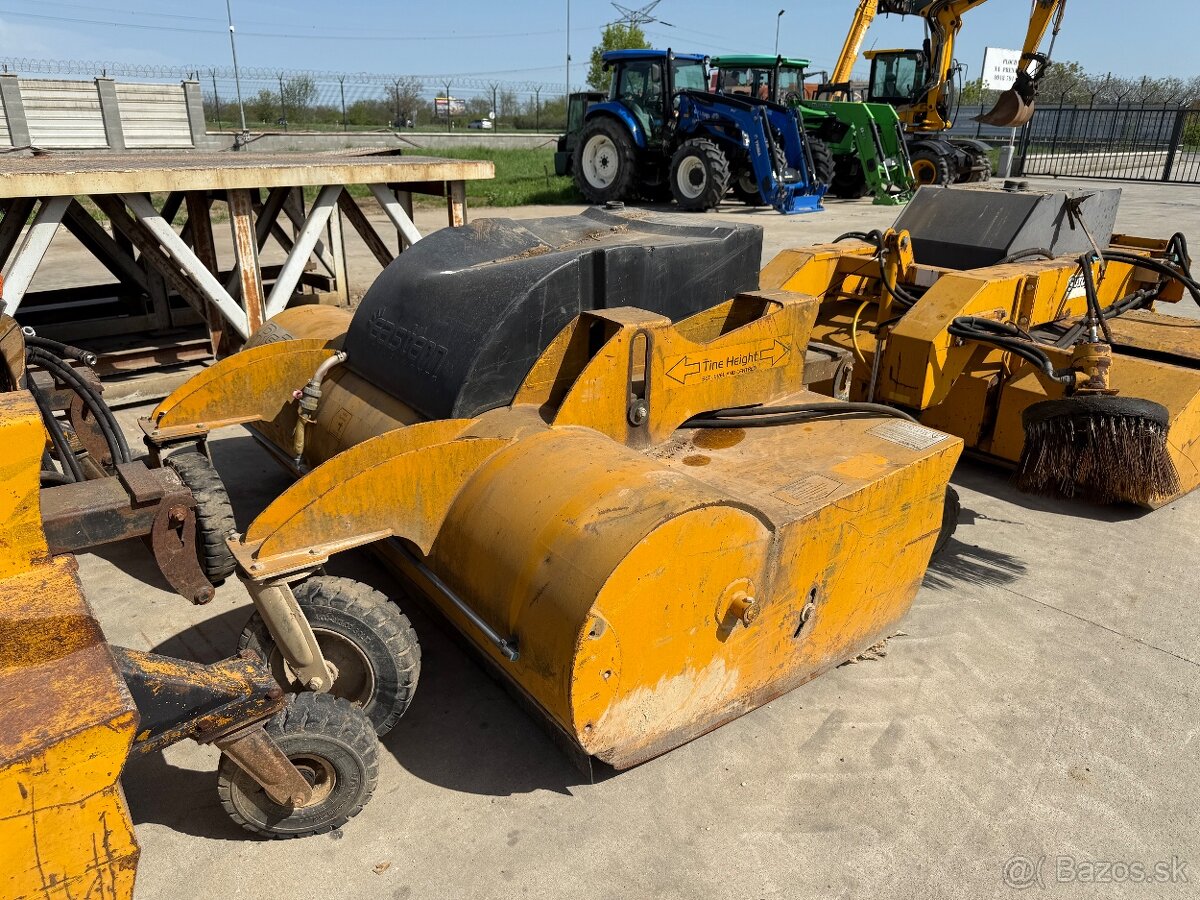 Zametacia kefa na traktor bager - 5