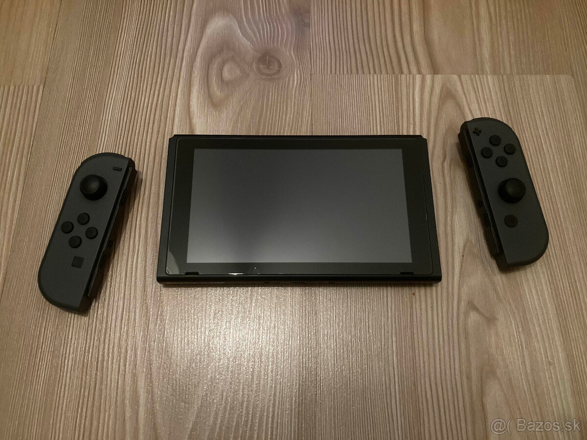 Konzola Nintendo Switch (v2) + hry na predaj - 5
