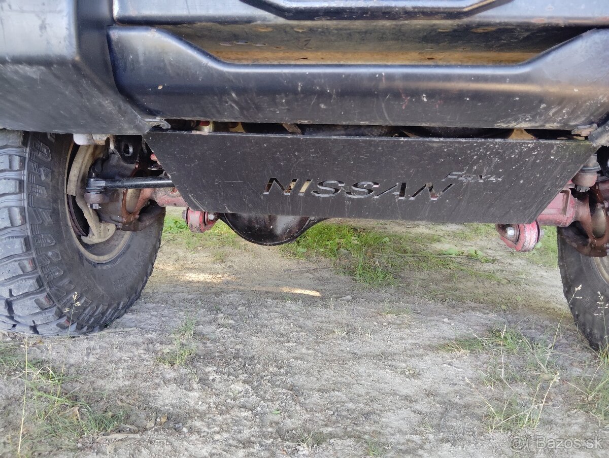 Nissan Patrol Y61