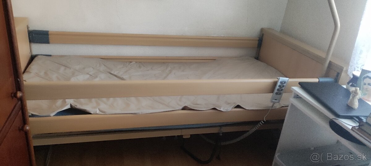 Polohovateľná elektrická posteľ - 5