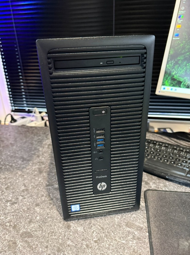 Počítač i3-6100 / RX 560 4GB / 8GB / SSD + HDD - 5