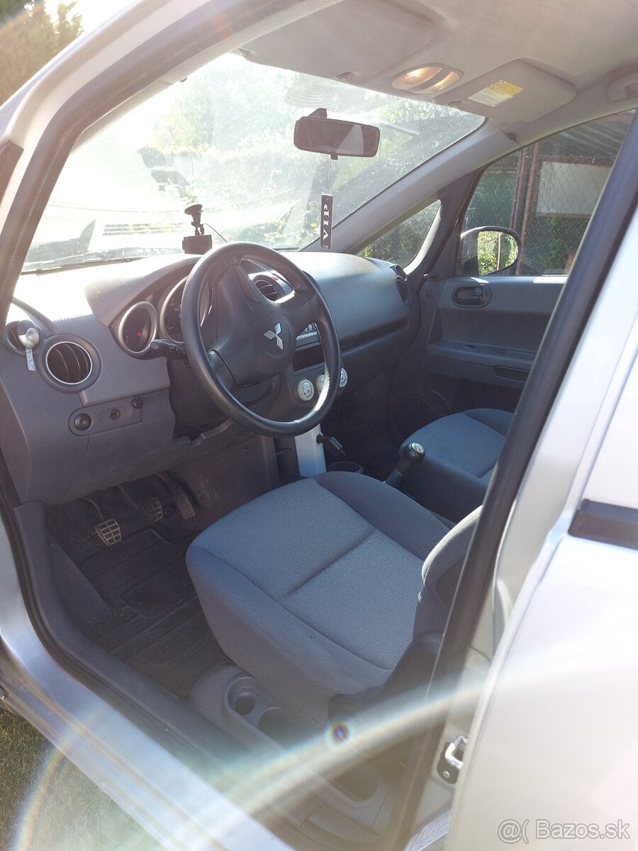 Mitsubishi colt - 5