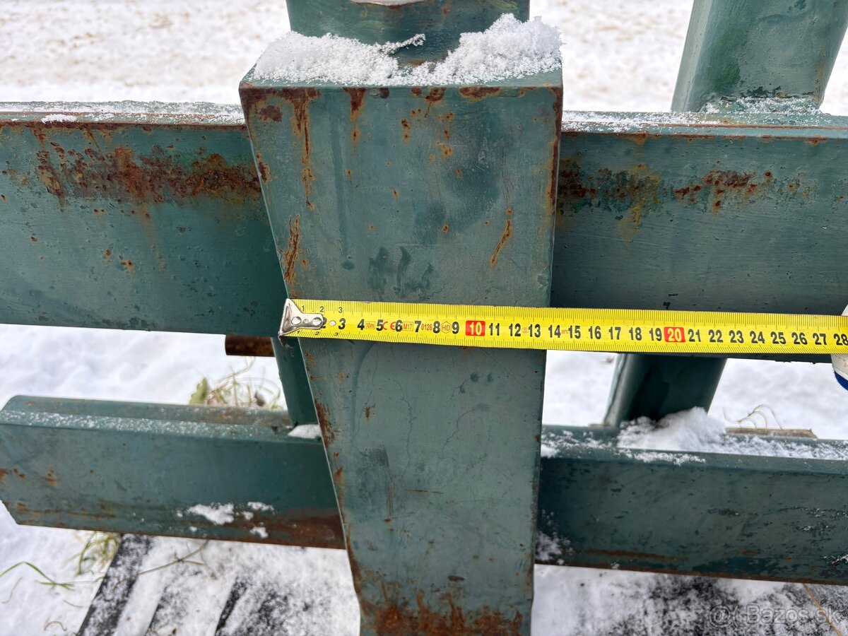 Predám paletizacne vidly za traktor - 5