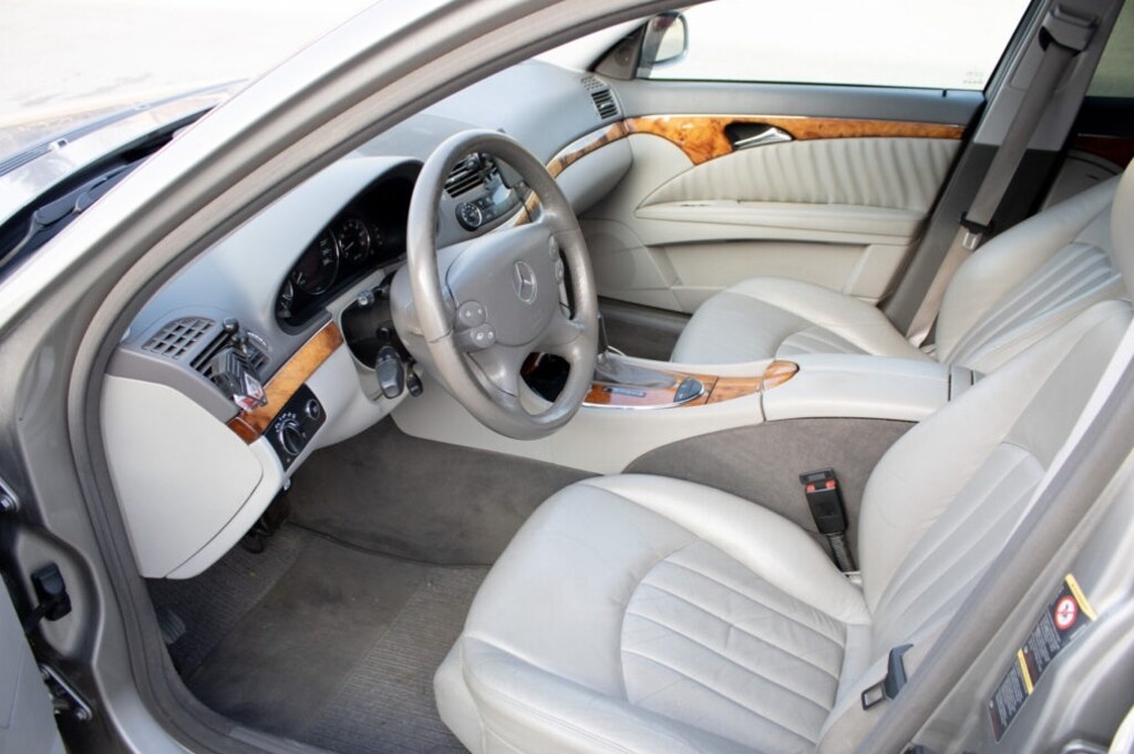 Mercedes E trieda 2006 - 5