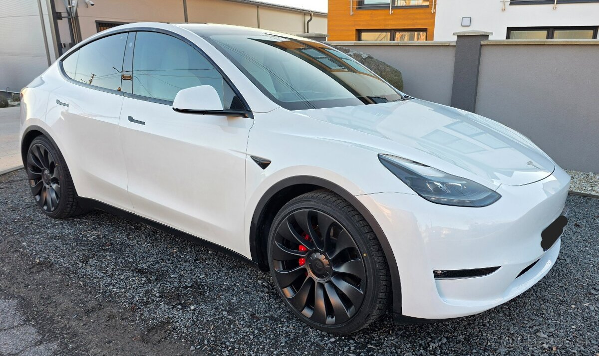 Tesla Model Y Long Range Performance Plná Záruka rv.2023 - 5
