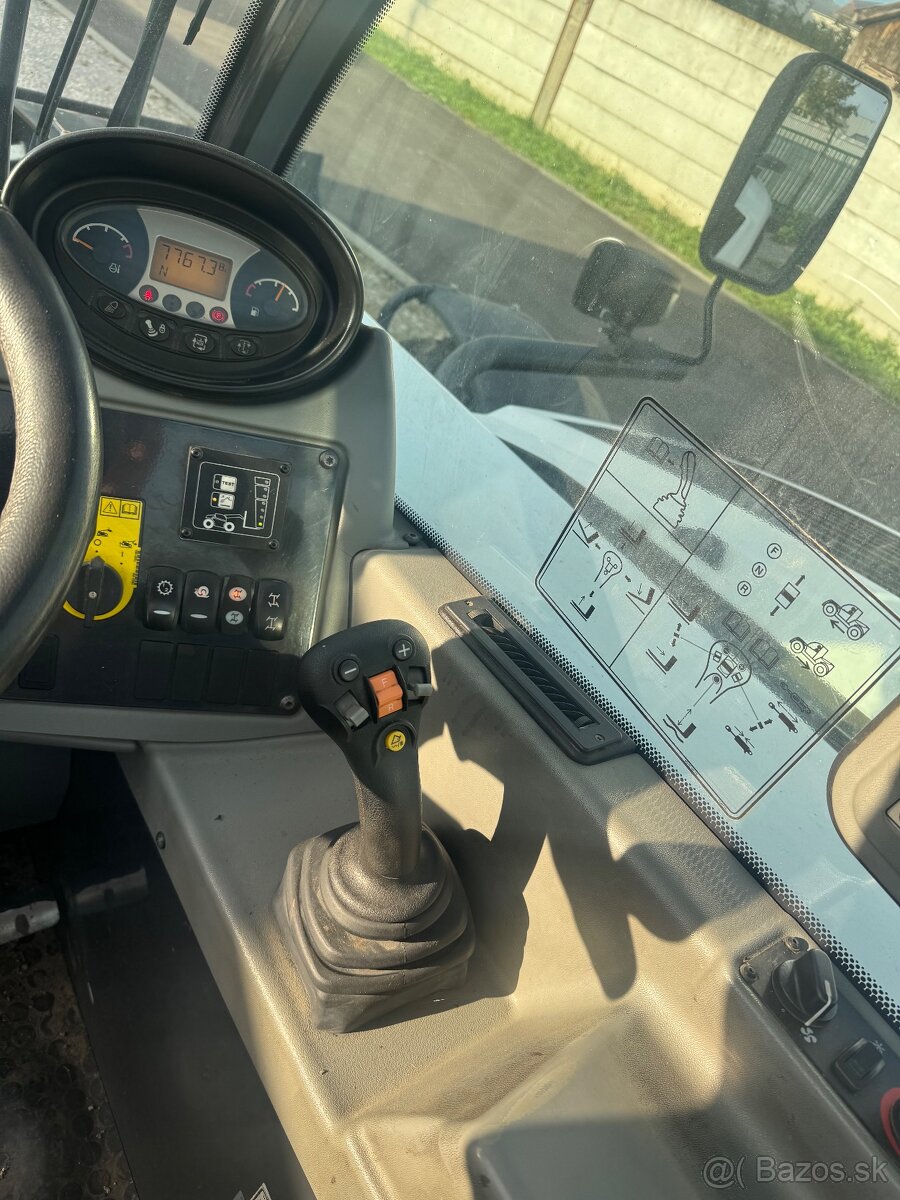 Teleskopický manipulátor Bobcat TL470X - 5