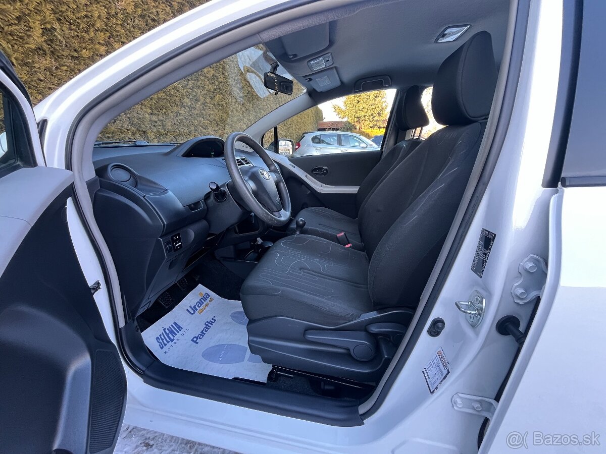 Toyota YARIS 2009 benzín - 5