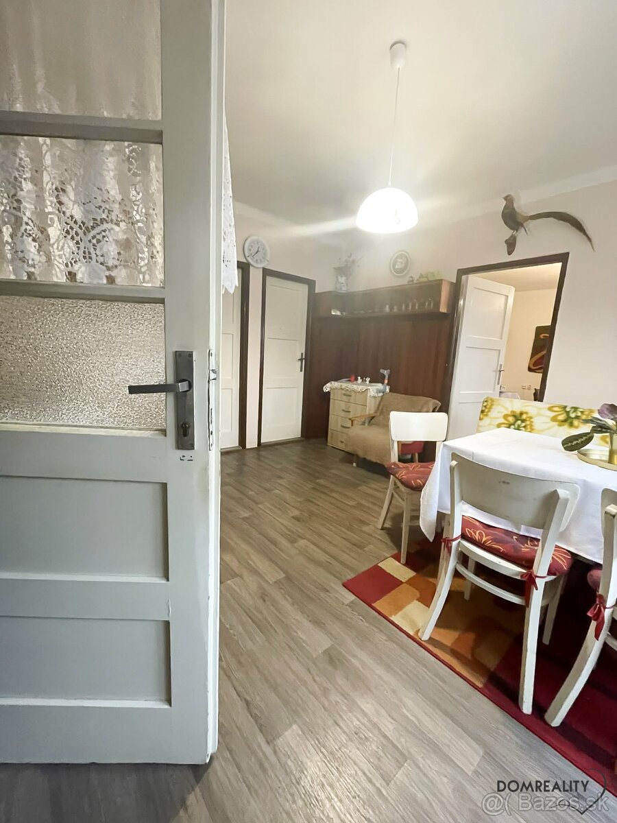 Na predaj 2 rodinné domy, dva svety v obci Vaďovce - 5