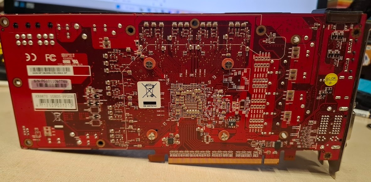 Radeon HD6870 1GB GDDR5 - 5